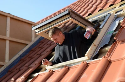 Pose de fenêtres de toit Velux aux Albres